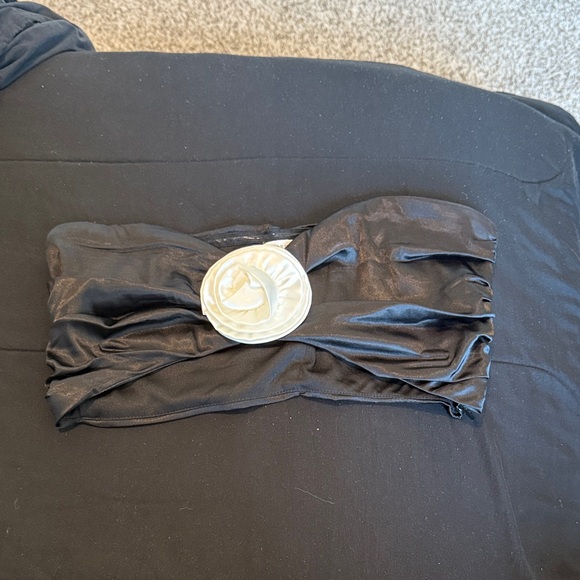 12th Tribe Black and Cream Strapless Top - Picture 1 of 2